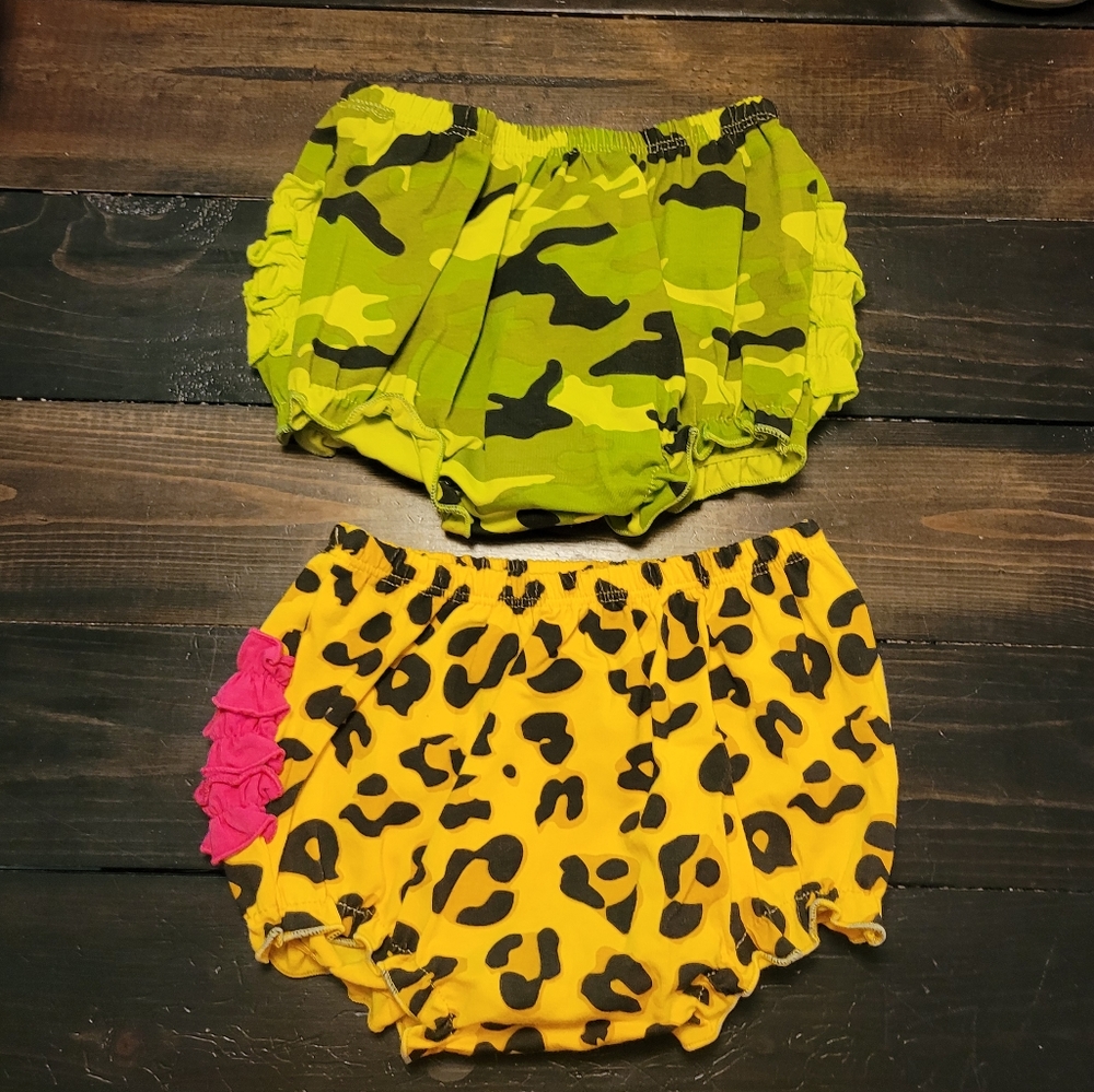 3 for $10 🤎Ruffle buns diaper covers - Picture 2 of 6
